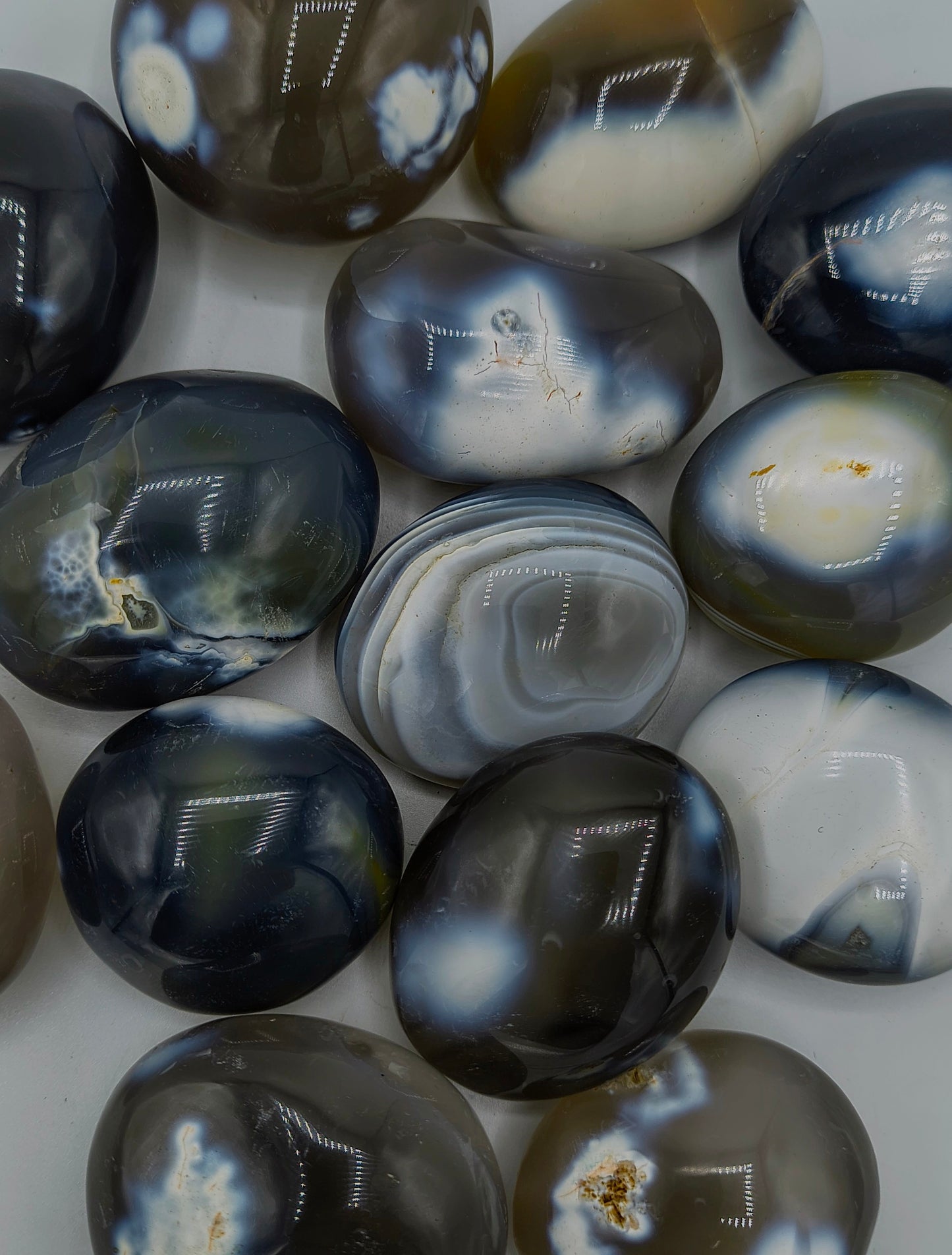 Orca Agate Palm Stone